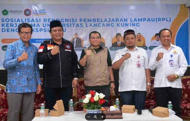 Keren, Kuliah di Unilak Riau Bisa Tamat Hanya 2 Tahun, Begini Penjelasannya